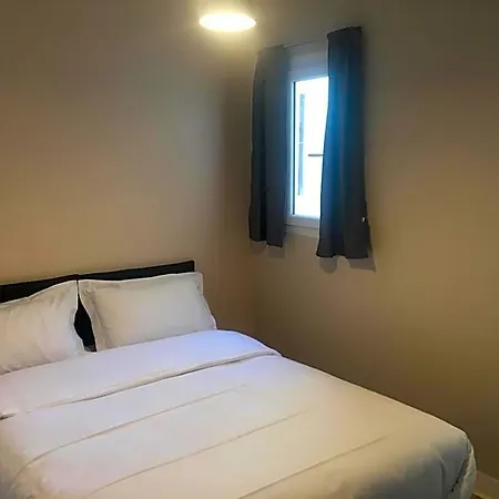 Le Saint Ouen * פריז