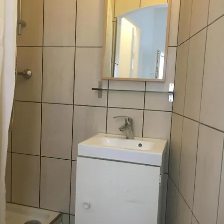 Hotel Le Saint Ouen Paříž